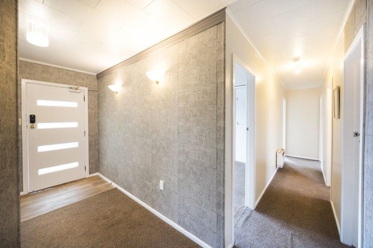 Photo of property in 27 Newbury Street, Awapuni, Palmerston North, 4412