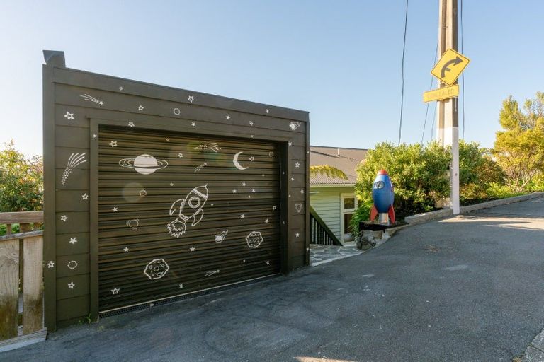 Photo of property in 17 Hornsey Road, Melrose, Wellington, 6023