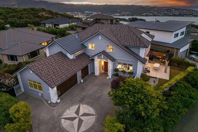 Photo of property in 22 Kahurangi Heights, Aotea, Porirua, 5024