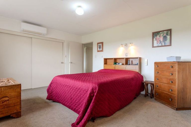 Photo of property in 63 Mcphee Street, Dannevirke, 4930