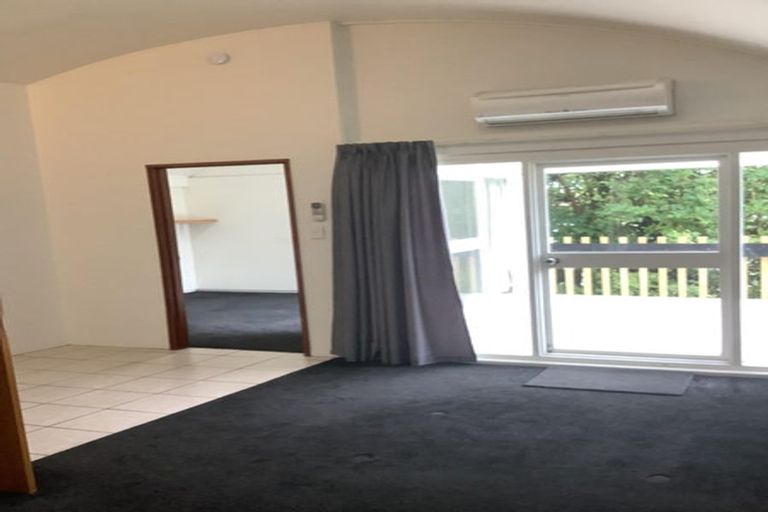 Photo of property in 1/136 Holly Road, St Albans, Christchurch, 8014