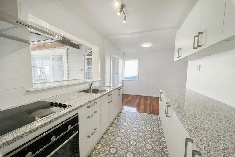 Photo of property in 5 Daytona Road, Henderson, Auckland, 0610