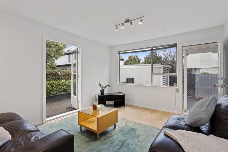 Photo of property in 9/11 Winchester Street, Merivale, Christchurch, 8014