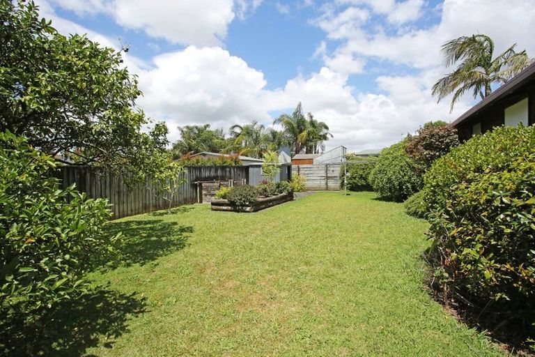 Photo of property in 5 Rushgreen Avenue, Pahurehure, Papakura, 2113