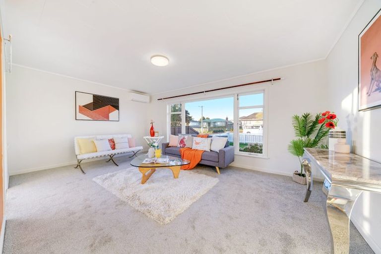 Photo of property in 1/23 Churchill Avenue, Manurewa, Auckland, 2102