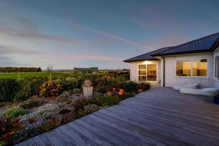 Photo of property in 60 Turangi Road, Motunui, Waitara, 4383