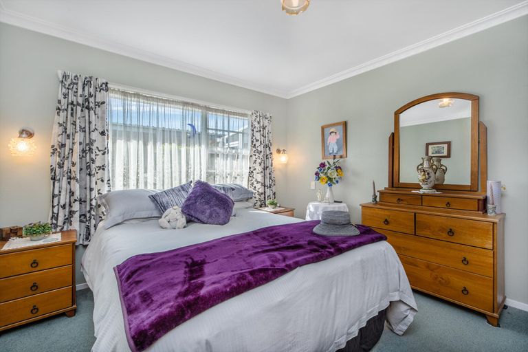 Photo of property in 71 Studholme Street, Morrinsville, 3300