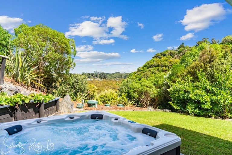 Photo of property in 1122 Whakapirau Road, Whakapirau, Maungaturoto, 0583