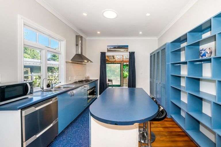 Photo of property in 7 Arthur Street, Waikawa Beach, Levin, 5573