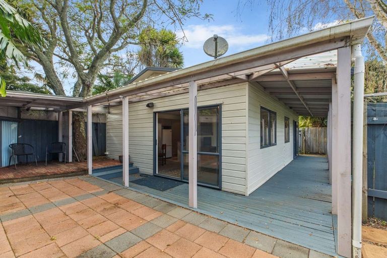 Photo of property in 239 Waiuku Otaua Road, Waiuku, 2682