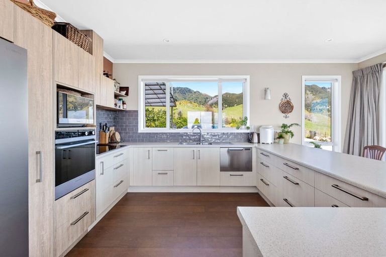 Photo of property in 706 Abel Tasman Drive, Clifton, Takaka, 7183