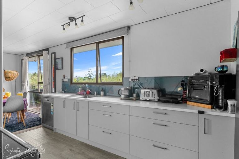 Photo of property in 185 Hurndall Street West, Maungaturoto, 0520