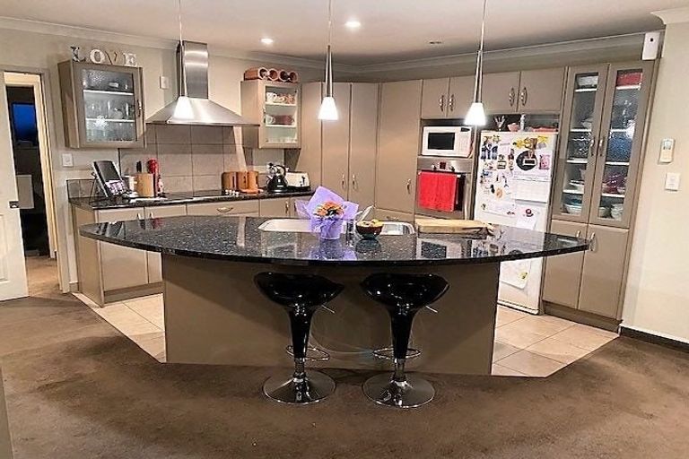 Photo of property in 208 Frimley Oaks, Frimley, Hastings, 4120