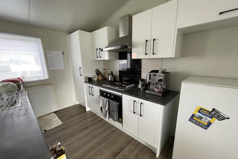 Photo of property in 12 Victory Place, Aramoho, Whanganui, 4500