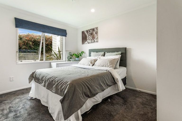 Photo of property in 54 Hornbill Drive, Fairview Heights, Auckland, 0632