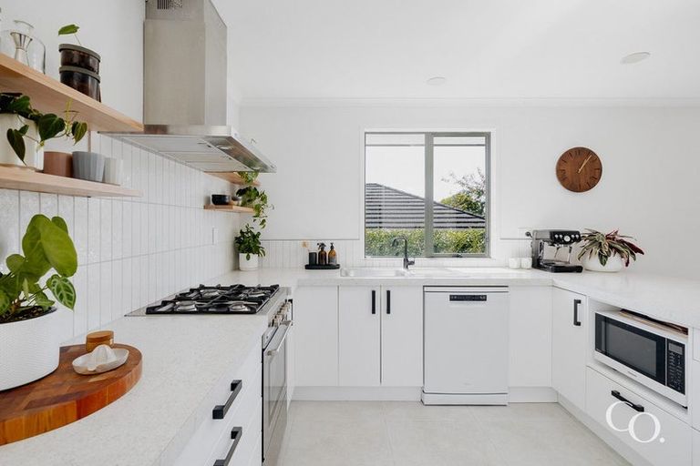 Photo of property in 6 Avon Rise, Welcome Bay, Tauranga, 3112