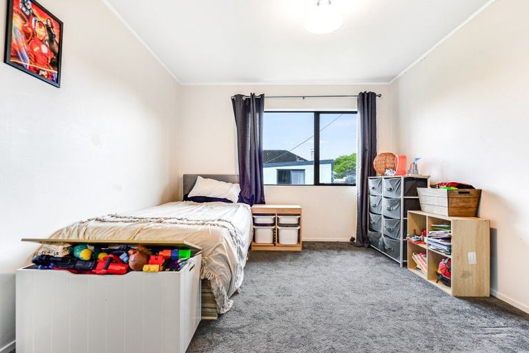 Photo of property in 18b Strowan Avenue, Fairfield, Hamilton, 3214