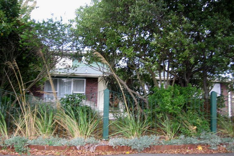 Photo of property in 128 Tremaine Avenue, Westbrook, Palmerston North, 4412