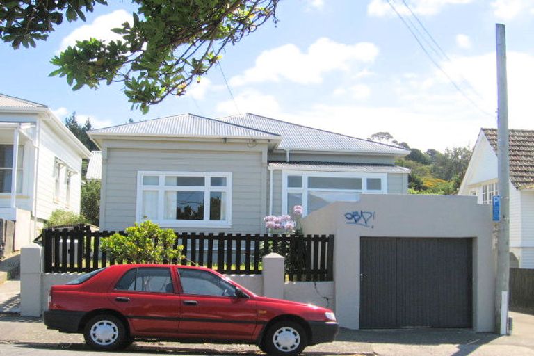 Photo of property in 48a Wright Street, Mount Cook, Wellington, 6021