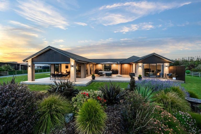 Photo of property in 13 Layci Lane, Waipu, 0582