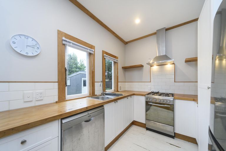 Photo of property in 392 Botanical Road, West End, Palmerston North, 4412