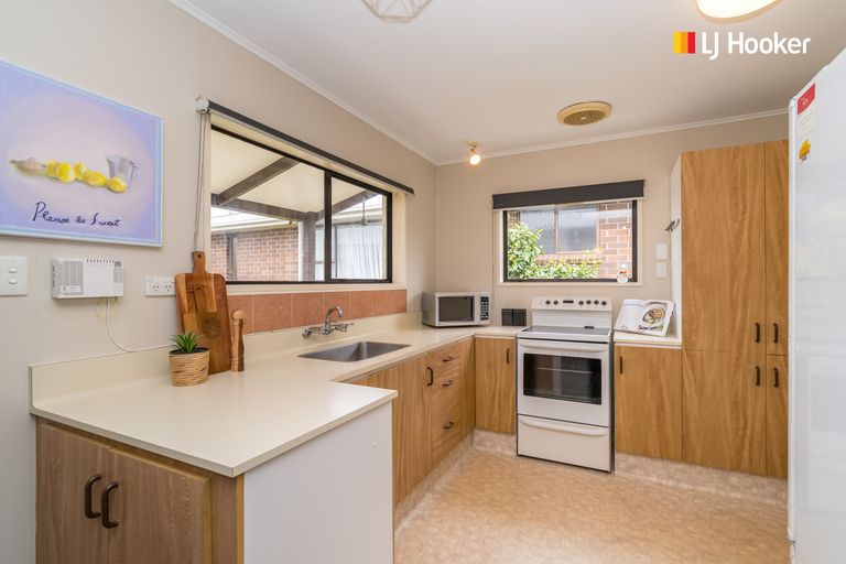 Photo of property in 16 Fawcett Street, South Dunedin, Dunedin, 9012