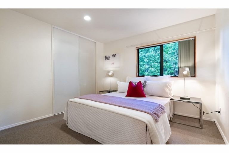 Photo of property in 208b Glengarry Road, Glen Eden, Auckland, 0602