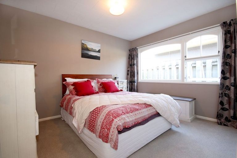 Photo of property in 30 Cruickshank Crescent, Rosedale, Invercargill, 9810