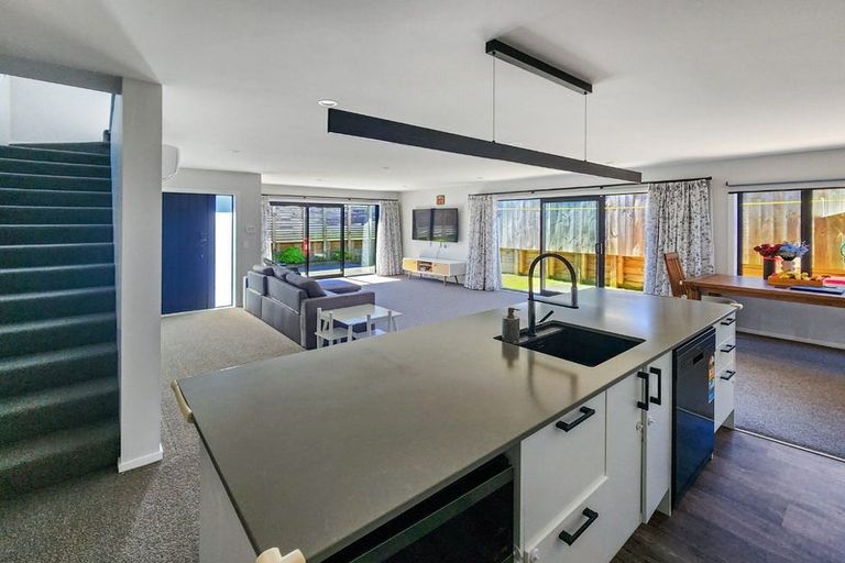 Photo of property in 42a Moeraki Road, Maoribank, Upper Hutt, 5018