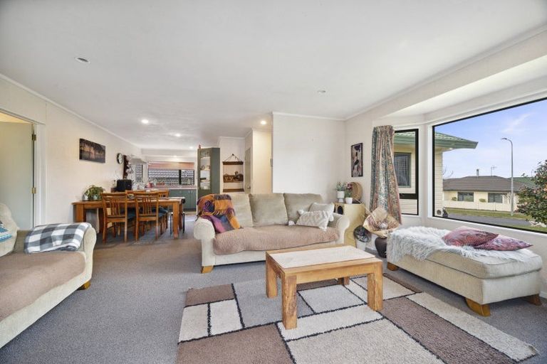 Photo of property in 2/6 The Grove, Nukuhau, Taupo, 3330