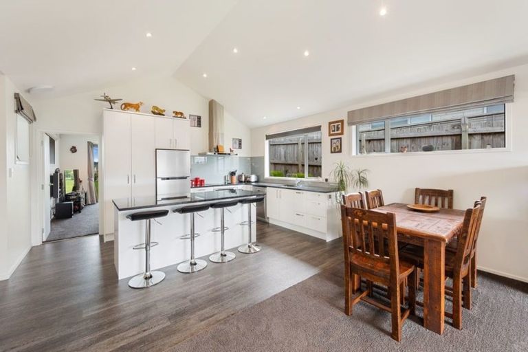 Photo of property in 86 Helenslee Road, Pokeno, 2402