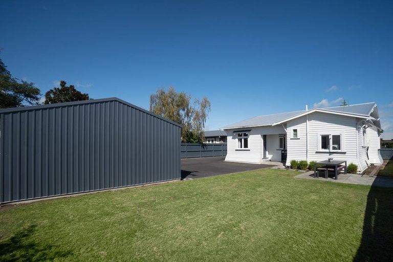 Photo of property in 21 Burns Avenue, Takaro, Palmerston North, 4412