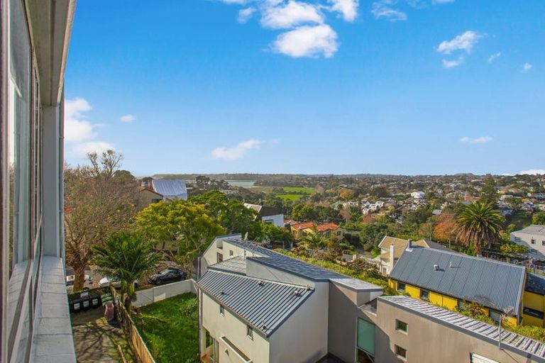 Photo of property in 303/9 Sarawia Street, Newmarket, Auckland, 1052