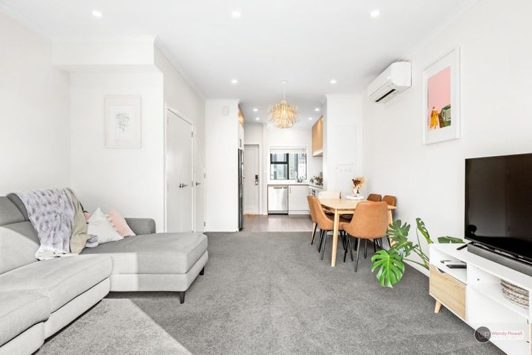 Photo of property in 3 Josland Lane, Wallaceville, Upper Hutt, 5018