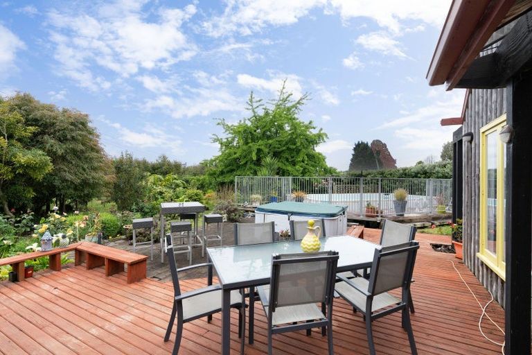 Photo of property in 77 Mcleavey Road, Ohau, Levin, 5570