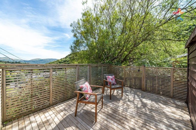 Photo of property in 23 Holmes Grove, Naenae, Lower Hutt, 5011