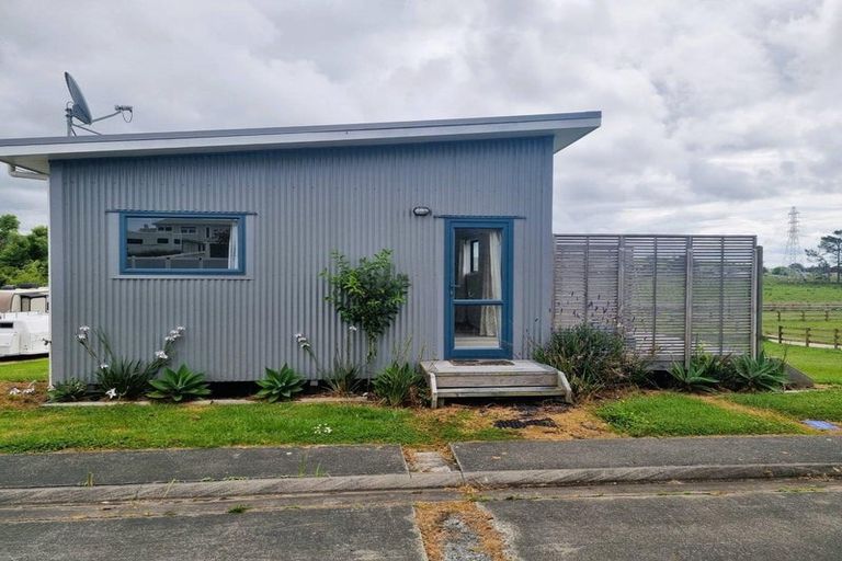 Photo of property in 27 Marsden Point Road, Ruakaka, 0116