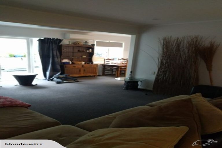 Photo of property in 28 Northfield Road, Waitakere, Auckland, 0816