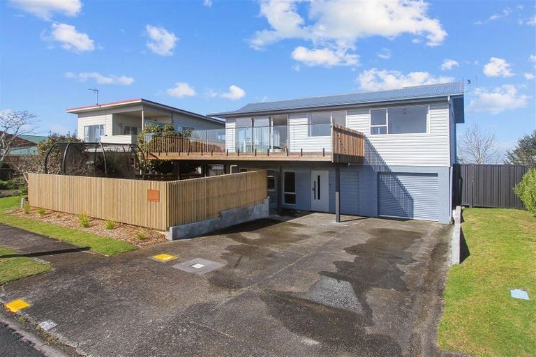 Photo of property in 172 Torkar Road, Clarks Beach, 2122