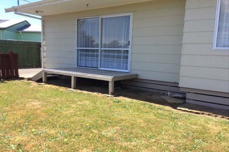 Photo of property in 11 Chatsworth Place, Highbury, Palmerston North, 4412