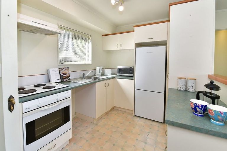 Photo of property in 12a Delshaw Avenue, Stanmore Bay, Whangaparaoa, 0932