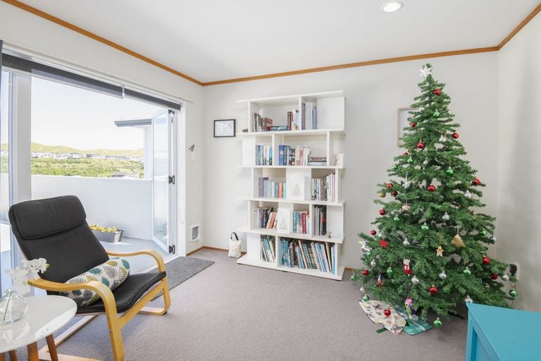 Photo of property in 24 Rossport Street, Johnsonville, Wellington, 6037