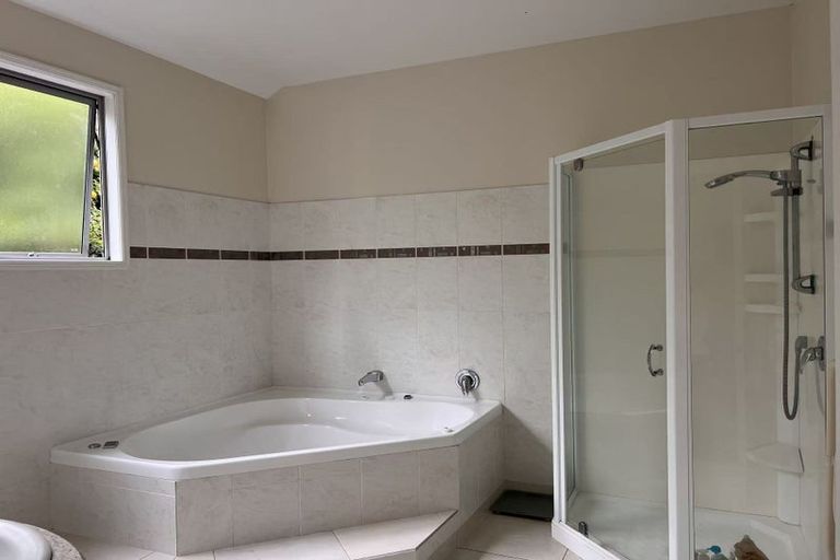 Photo of property in 19 East Coast Road, Milford, Auckland, 0620