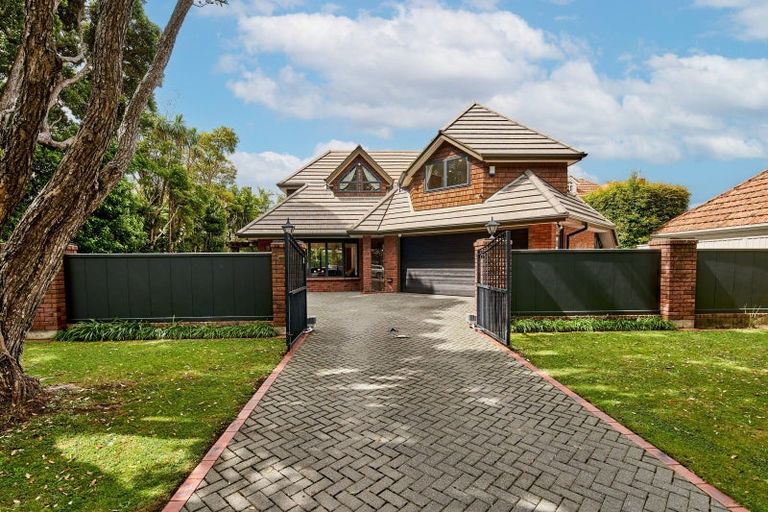 Photo of property in 7 Massey Avenue, Woburn, Lower Hutt, 5010