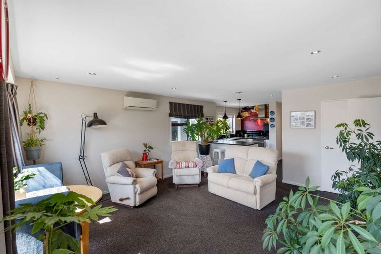 Photo of property in 2/51 Marshland Road, Shirley, Christchurch, 8061