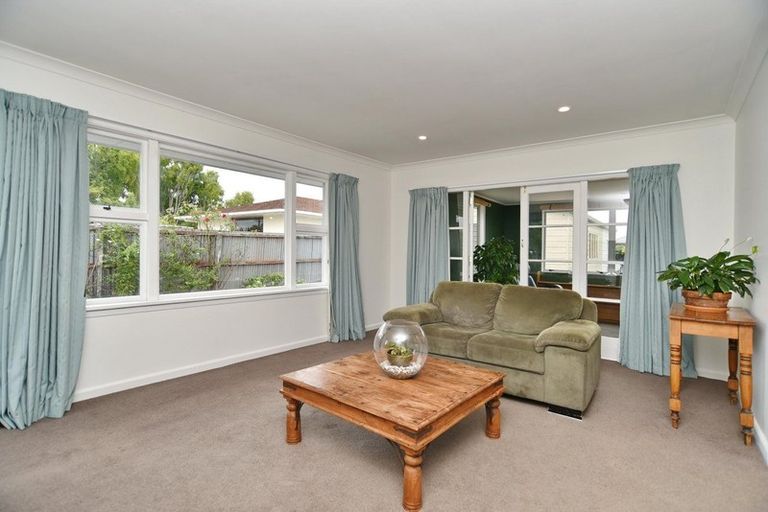 Photo of property in 124 Kippenberger Avenue, Rangiora, 7400