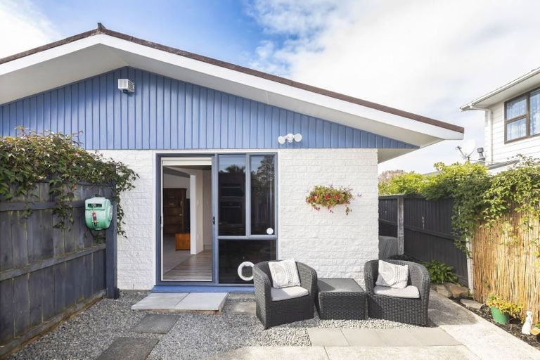 Photo of property in 1/290 Avonhead Road, Avonhead, Christchurch, 8042