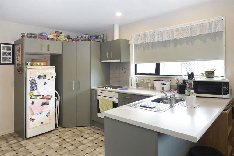 Photo of property in 10 Clinton Lane, Woolston, Christchurch, 8062