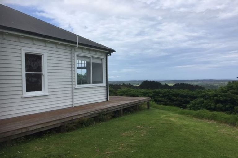 Photo of property in 9 Te Arai Point Road, Te Arai, Wellsford, 0975