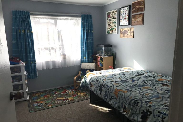 Photo of property in 8 Yorke Road, Haruru, 0204